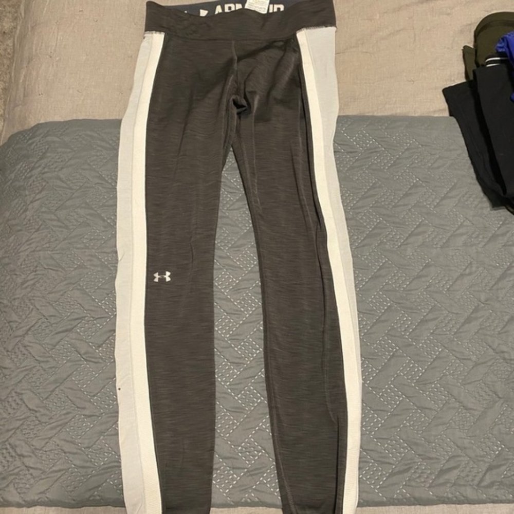 under armour charcoal EUC leggings full length